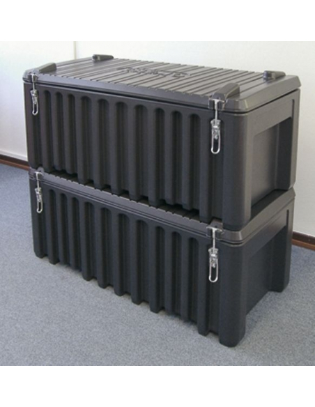 Coffre noir en polyéthulène