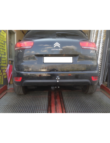 Attelage Citroen C4