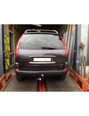 Attelage Citroen C8