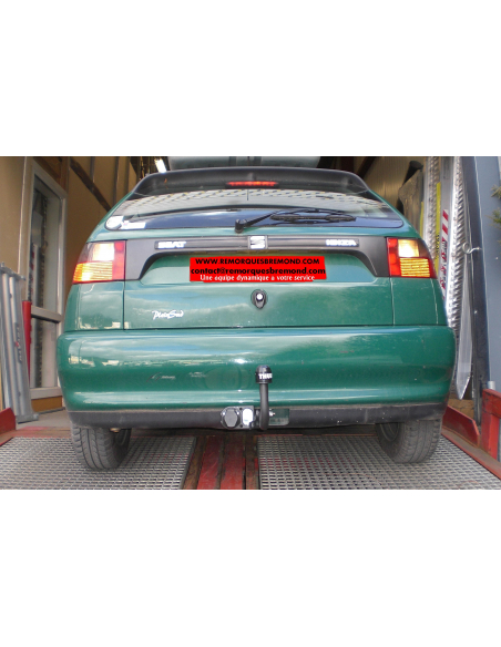 Attelage pour SEAT ibiza
