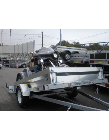 Remorques plateaux multi usages REV300SF Remorques plateaux multi usages REV300SF