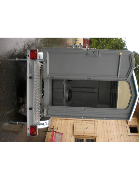 Remorque toilette autonome roulant