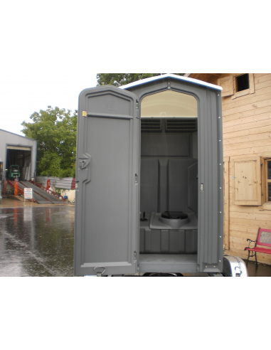 Remorque toilette autonome roulant Remorque toilette autonome roulant