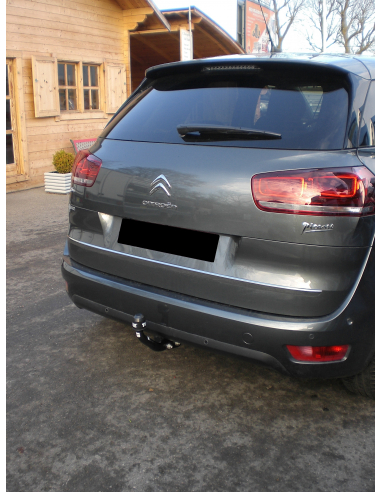 Attelage pour citroen C4  Attelage pour citroen C4