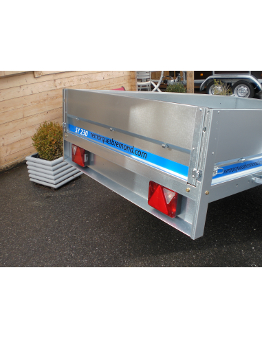 Remorque ERDE modèle SY230.