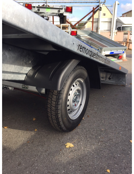 Remorque plateau basculant