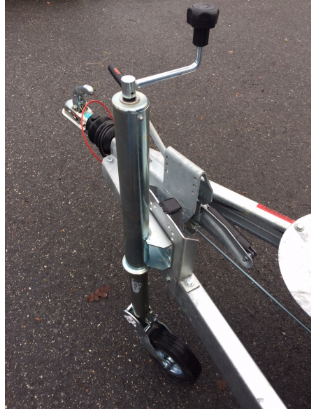 Remorque porte groupe électrogène