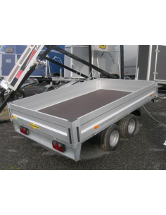 remorque roues dessous...