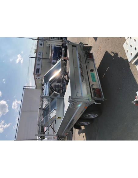 Remorque tri-benne 2 essieux roues dessous