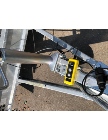 Remorque tri-benne 2 essieux roues... Remorque tri-benne 2 essieux roues...