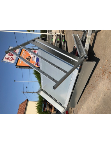 Remorque tri-benne 2 essieux roues... Remorque tri-benne 2 essieux roues...