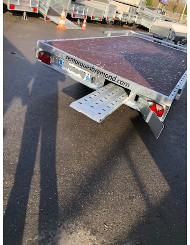 Remorque plateau NU roues intérieures... Remorque plateau NU roues intérieures...