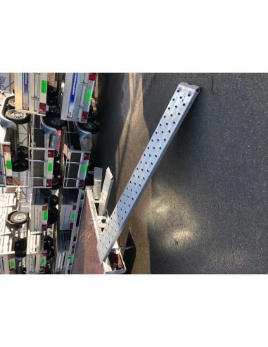 Remorque plateau NU roues intérieures... Remorque plateau NU roues intérieures...