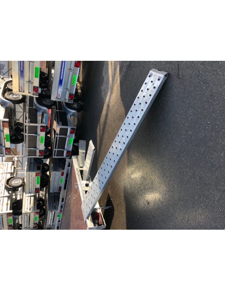 Remorque plateau NU roues intérieures surbaissées. REF RIS400F350