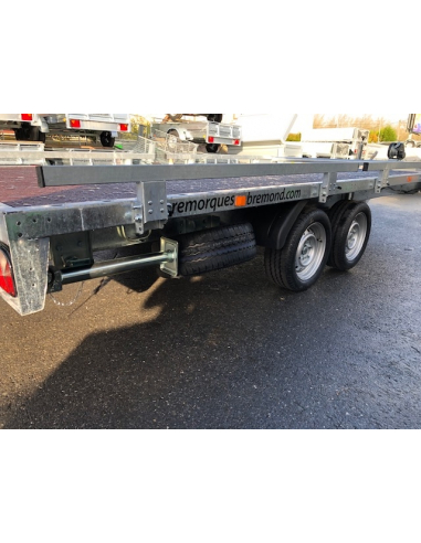 Remorque plateau NU roues intérieures... Remorque plateau NU roues intérieures...