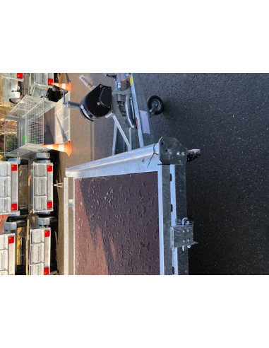 Remorque plateau NU roues intérieures... Remorque plateau NU roues intérieures...