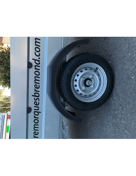 Remorque 1 essieu freiné 1300kg ref GO251F130